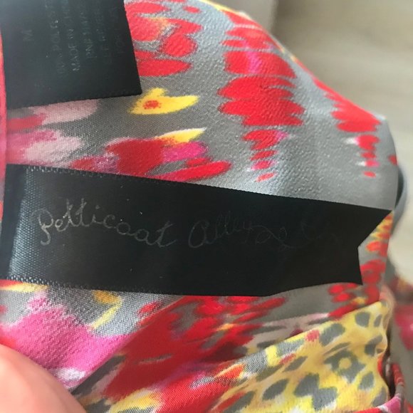 Petticoat Alley / Gray and Red Pattern Dress - Picture 8 of 8